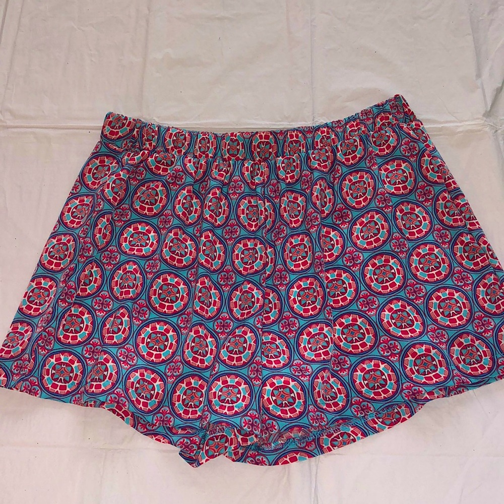 Alya Patterned Shorts (Blue, Red, + White)- Medium
